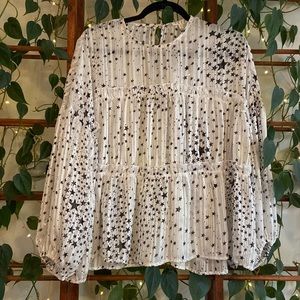 TCEC Sheer Flowy Star Top Size Medium